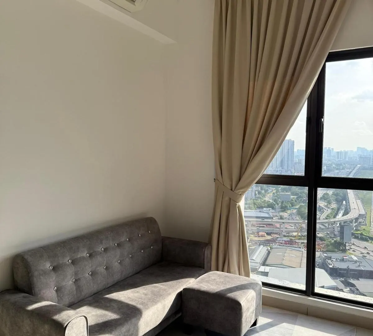2Room Freeshuttle To Mrt 2-5Pax 10Minutes To Klcc Trx Kuala Lumpur Malaysia