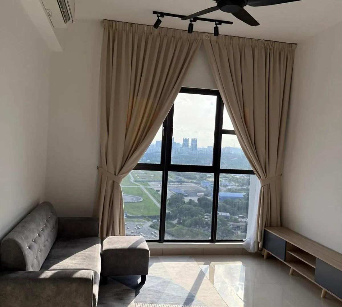 2Room Freeshuttle To Mrt 2-5Pax 10Minutes To Klcc Trx Kuala Lumpur